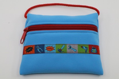 Bild von Softshell-Täschli Werkzeug auf blau